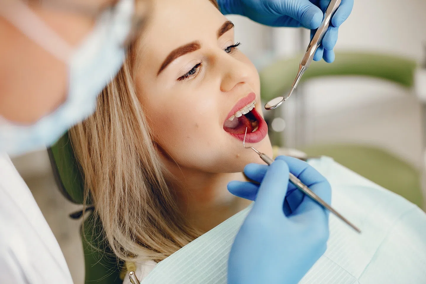 معرفی انواع دستگاه‌ها و تجهیزات دندان پزشکی